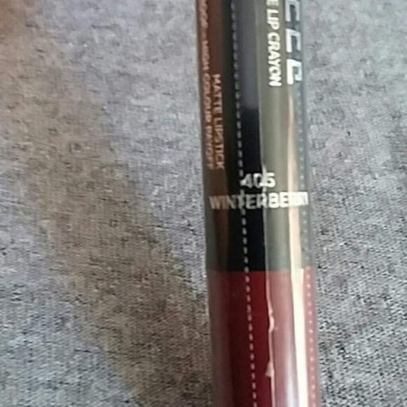 Makeup bundle - Picture 7 of 7